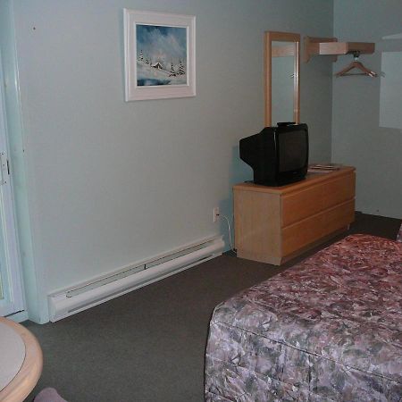 Hotel - Motel Coronet Sacre-Coeur Room photo
